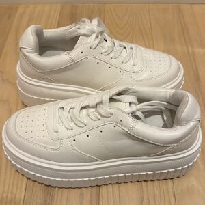 Brand new never worn Madden Girl Platform Sneakers